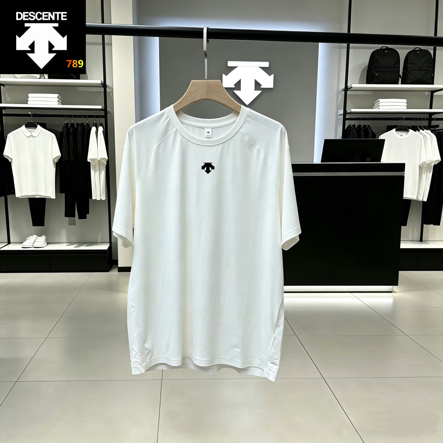 Descente Ice-Feel Seamless Quick-Dry Short Sleeve Tee view