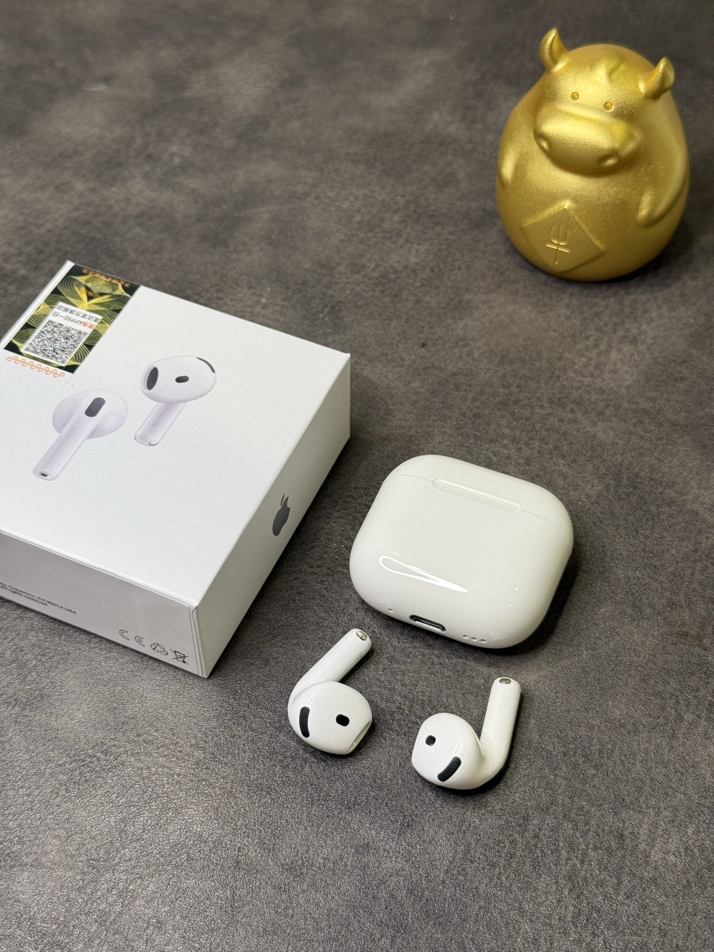 Apple AirPods 4 with ANC 1:1 Replica — Updated Chip Edition view