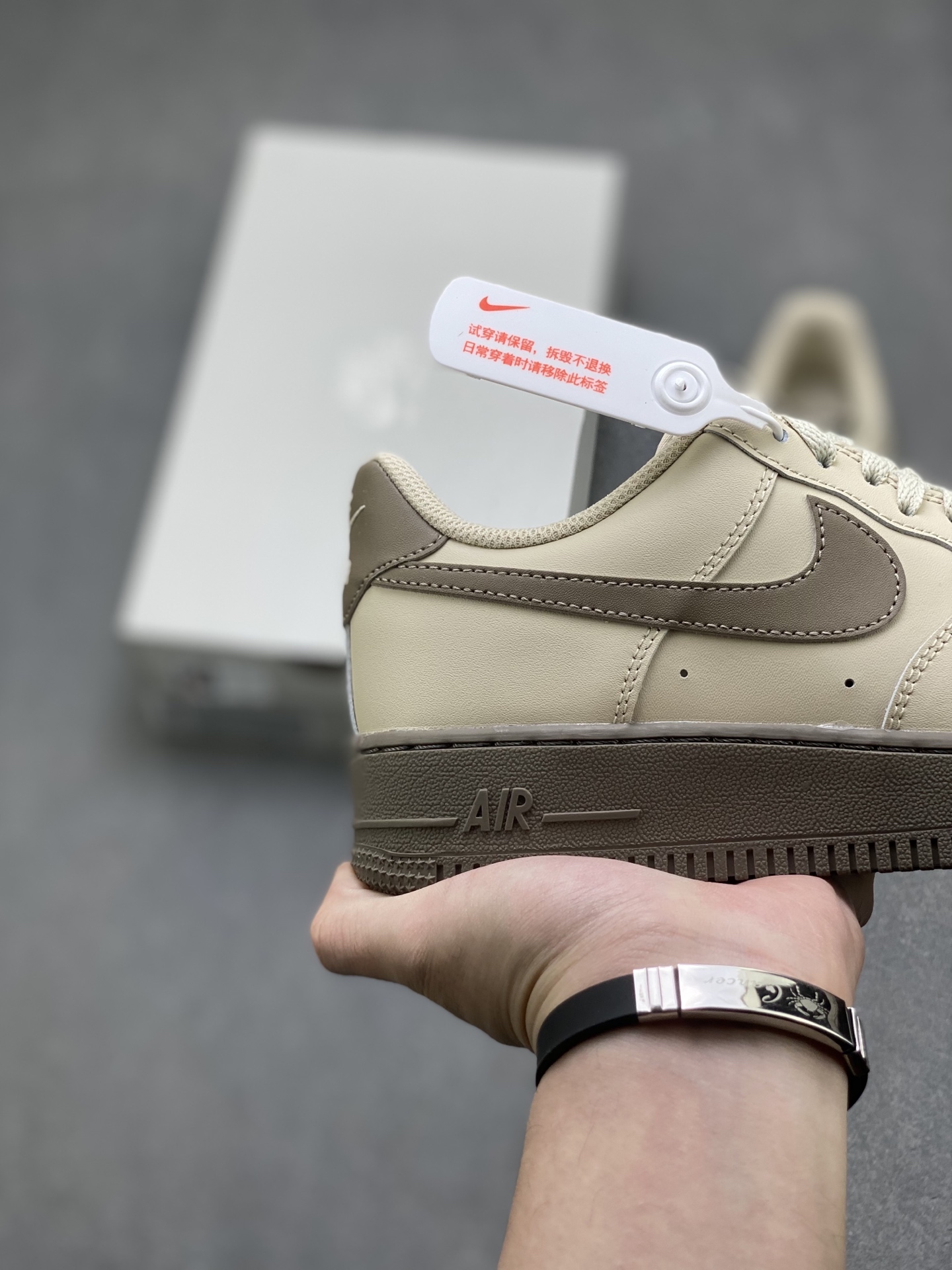 Nike Air Force 1 07 Low Linen Tan view