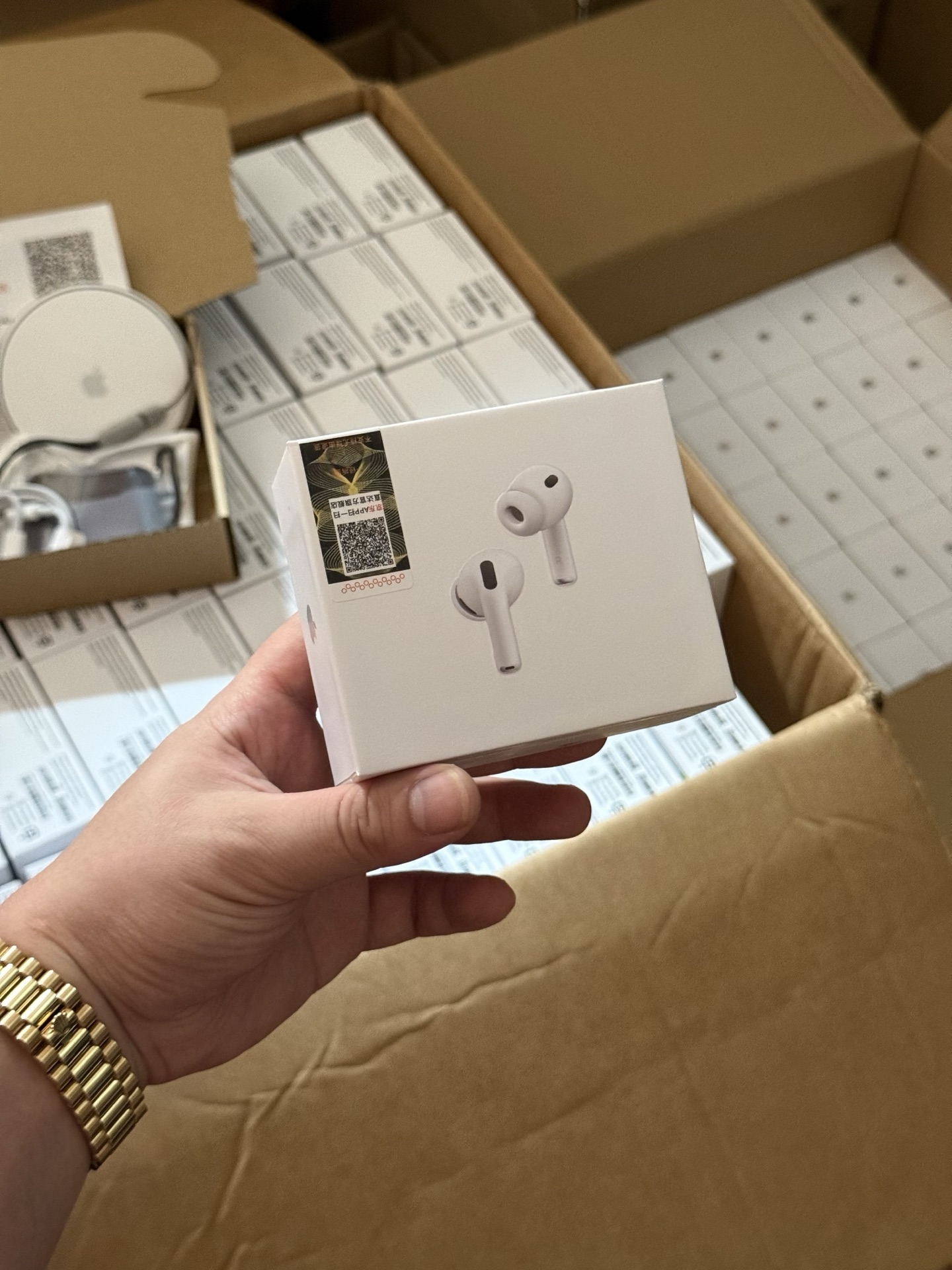 AirPods Pro 3 Replica Wireless Earbuds with Full Accessories view