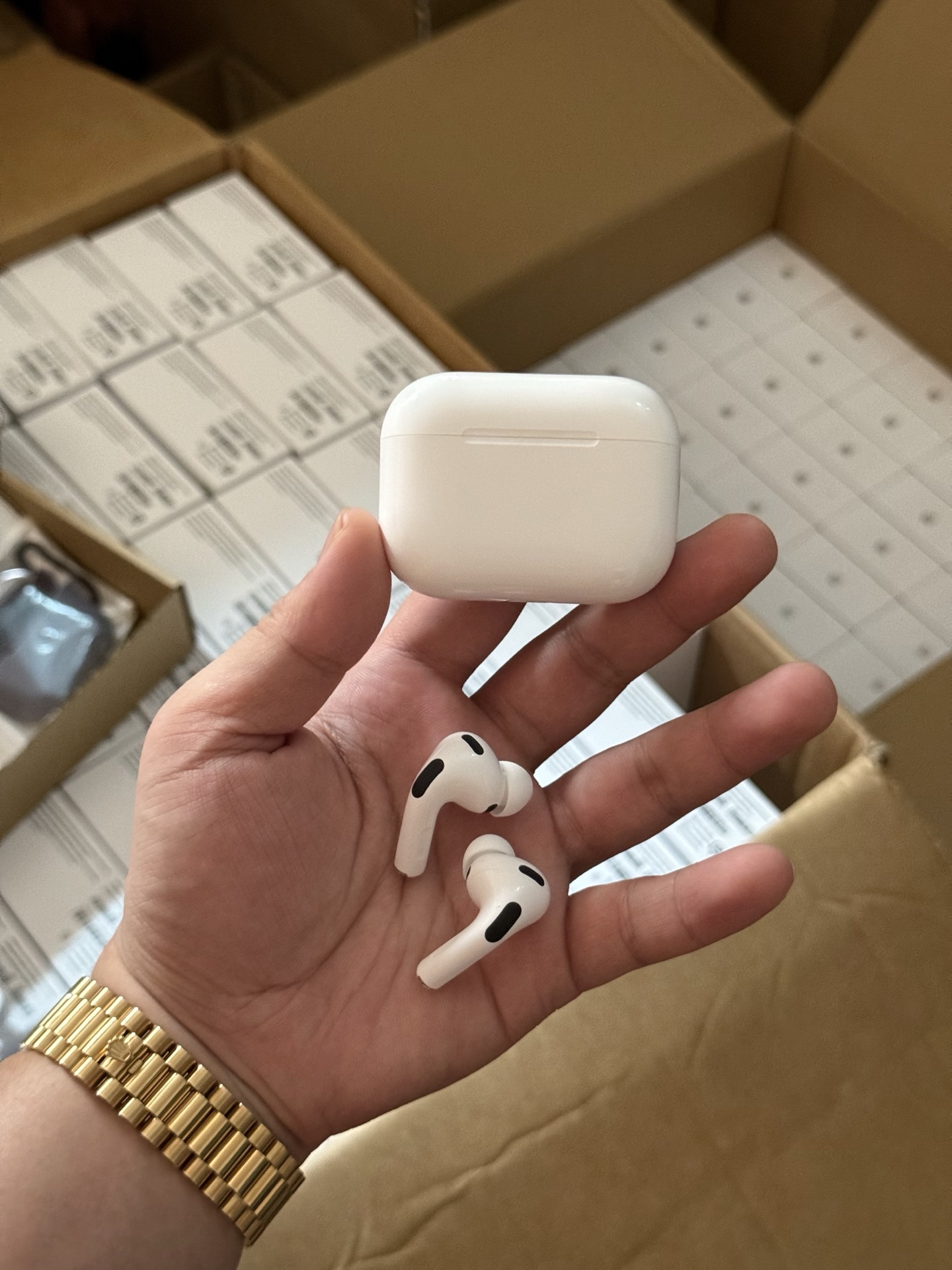 AirPods Pro 3 Replica Wireless Earbuds with Full Accessories view
