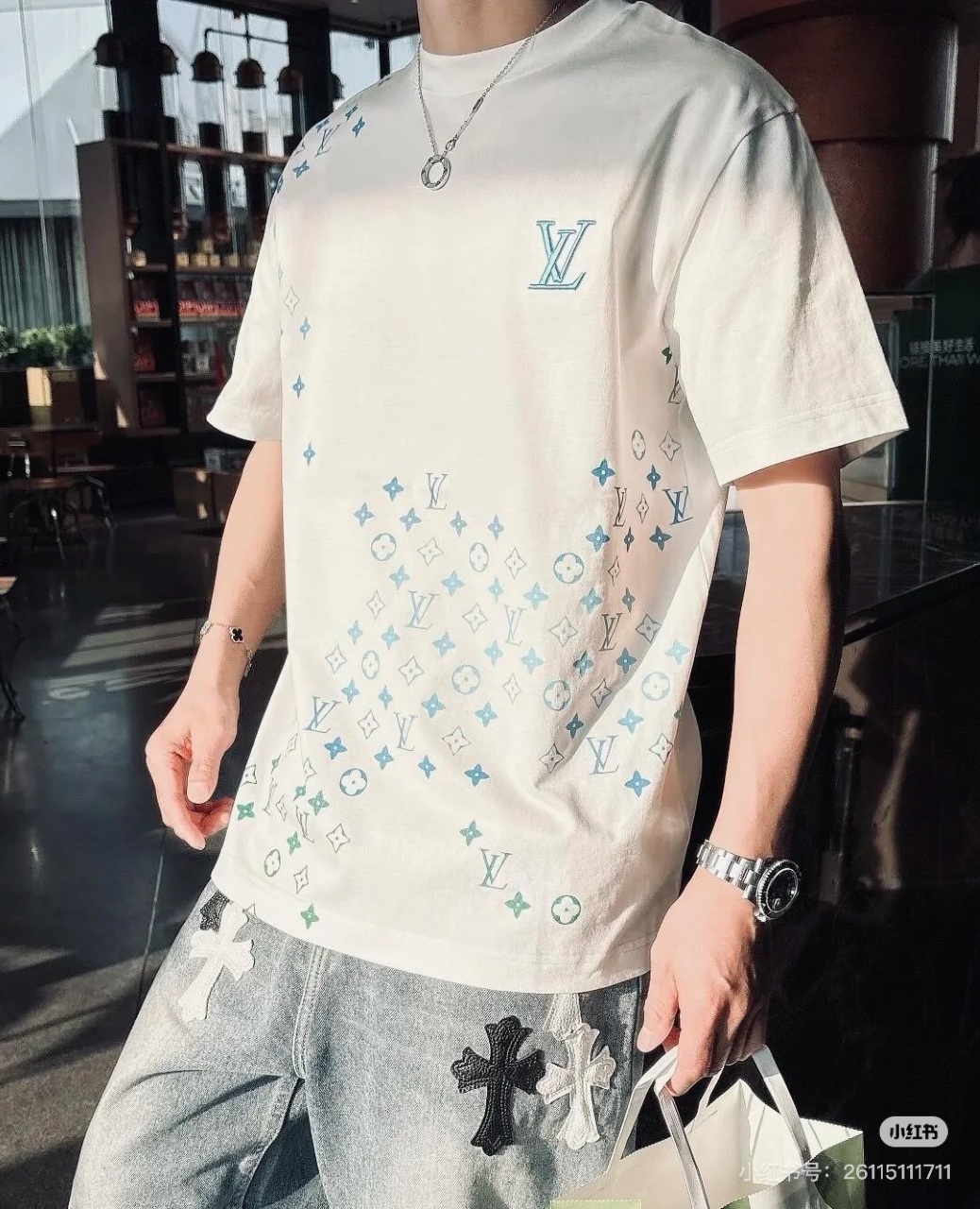 Louis Vuitton Monogram T-Shirt White view