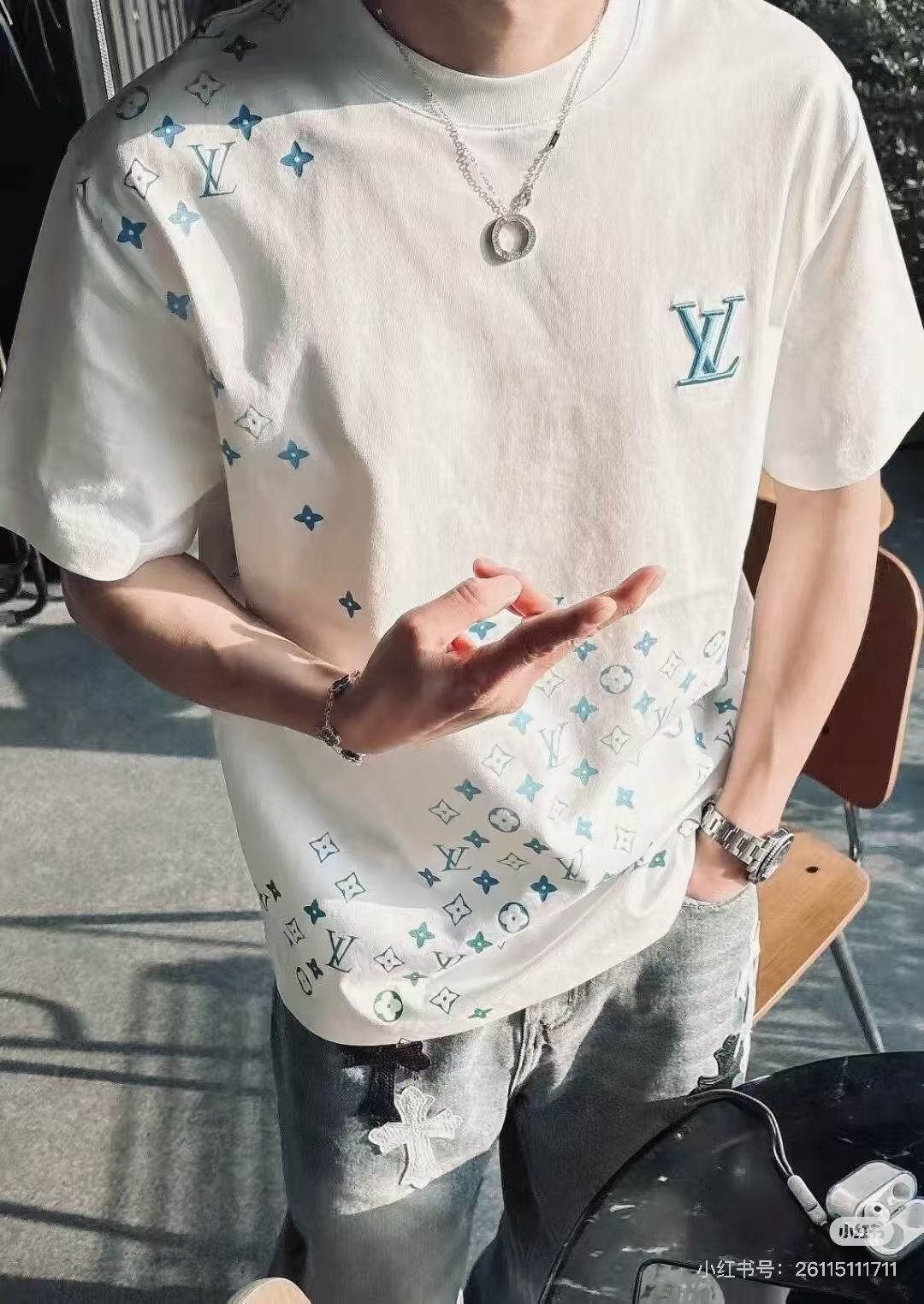 Louis Vuitton Monogram T-Shirt White view