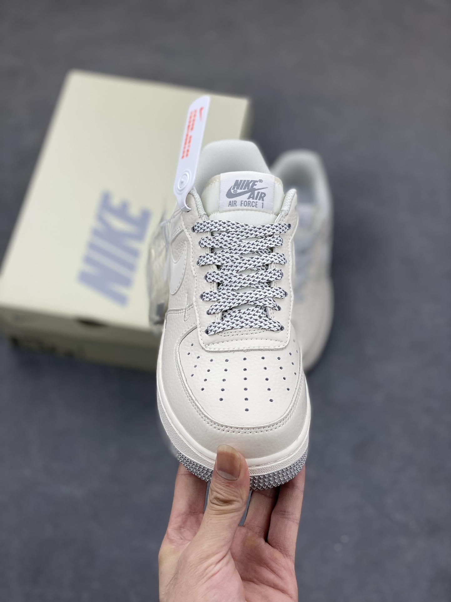 Nike Air Force 1 Low 07 Silver Grey 3M Reflective view