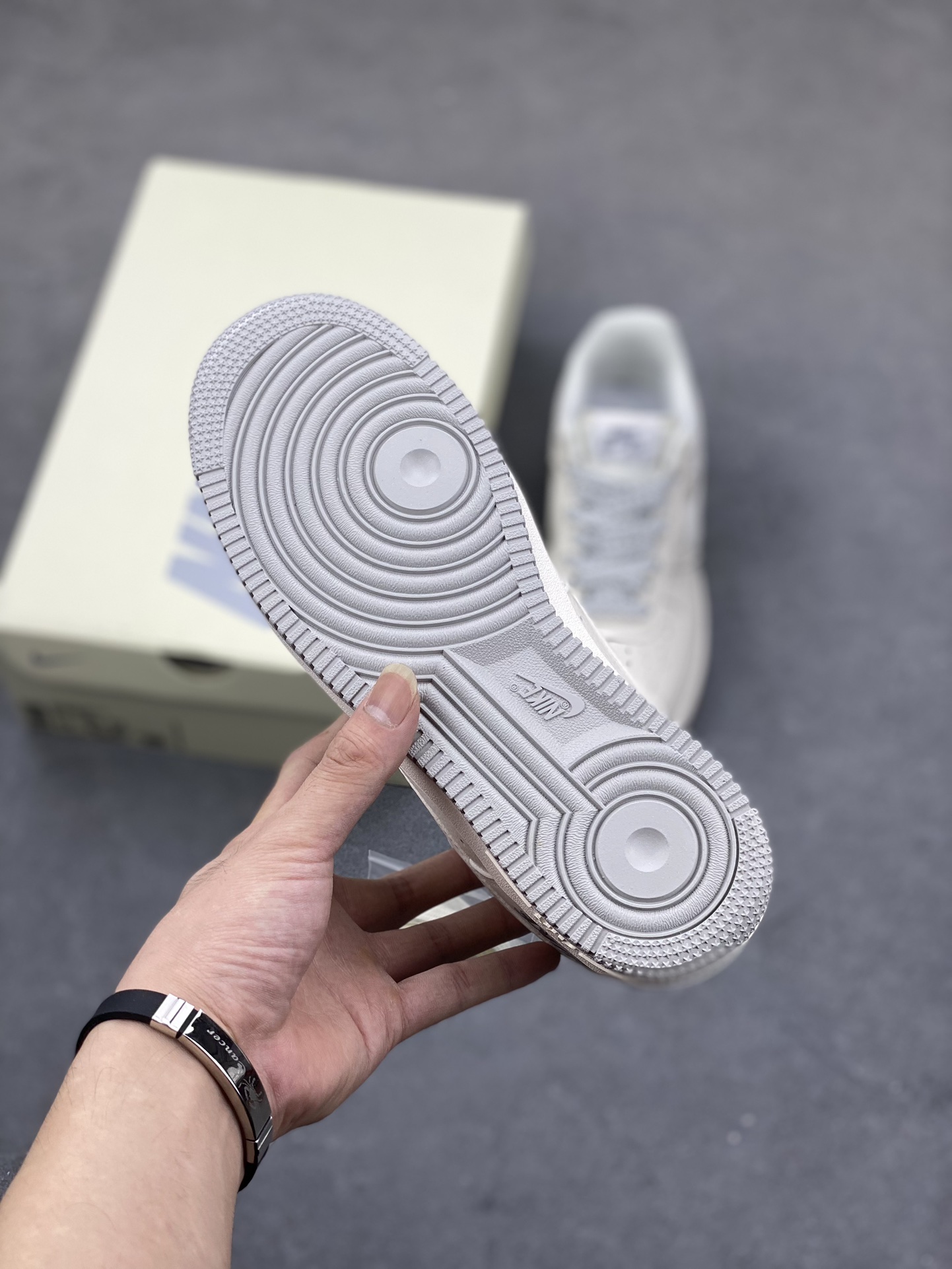 Nike Air Force 1 Low 07 Silver Grey 3M Reflective view