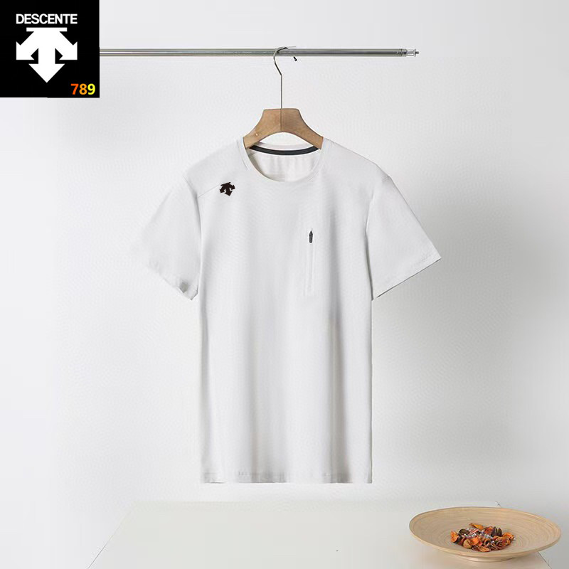 Descente 3D Rubber Logo Quick-Dry Crew-Neck T-Shirt view