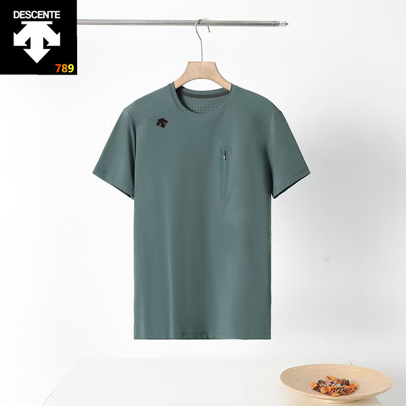 Descente 3D Rubber Logo Quick-Dry Crew-Neck T-Shirt view
