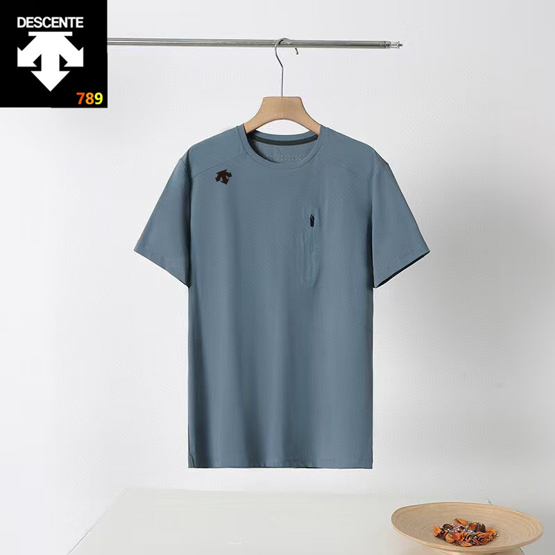 Descente 3D Rubber Logo Quick-Dry Crew-Neck T-Shirt view
