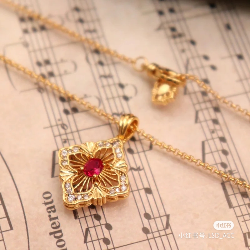 Buccellati Vintage Diamond Lace Necklace Yellow Gold view