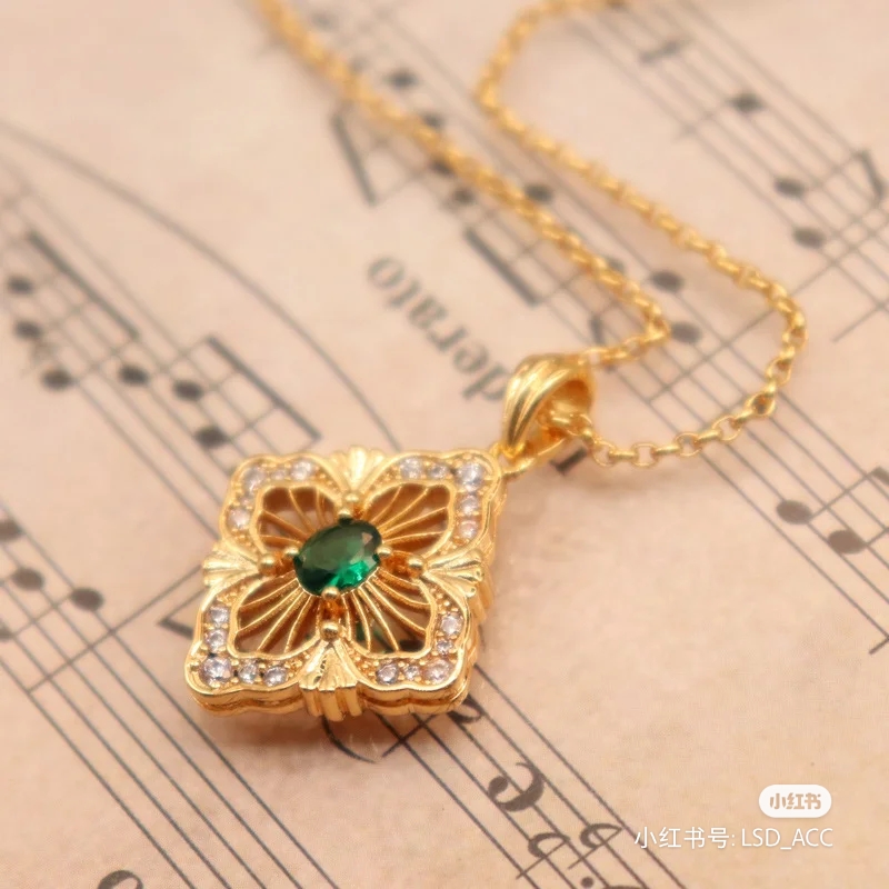 Buccellati Vintage Diamond Lace Necklace Yellow Gold view