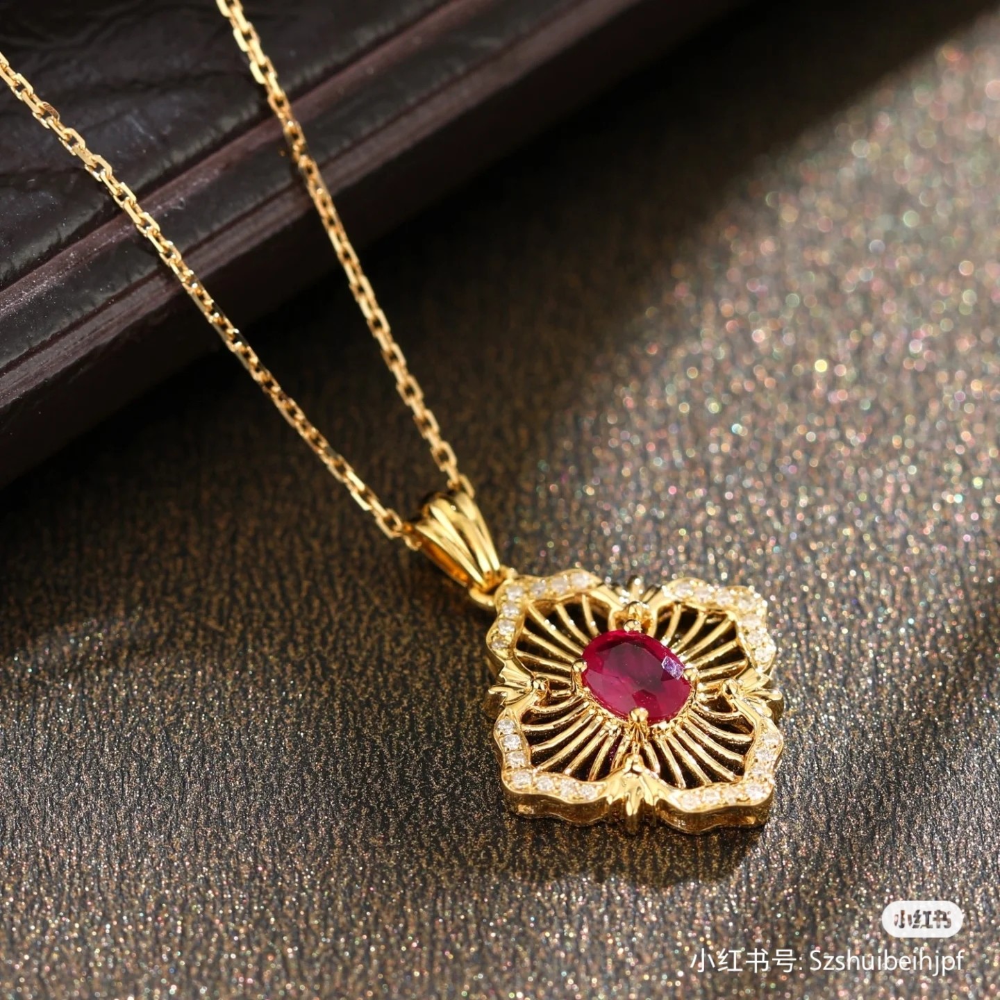 Buccellati Vintage Diamond Lace Necklace Yellow Gold view