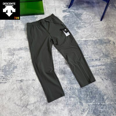 Descente Quick-Dry Jogger Track Pants (4 Colors) view 4