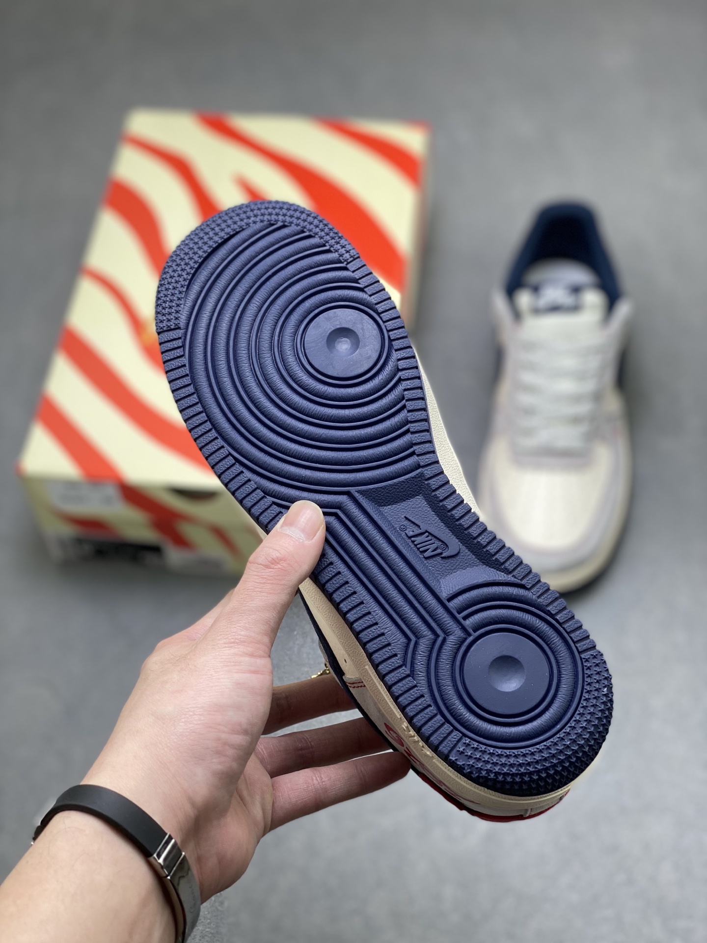 Nike Air Force 1 '07 Low Purple White view
