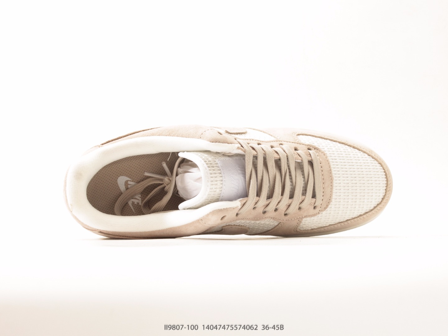 Nike Air Force 1 '07 Low Triple White view