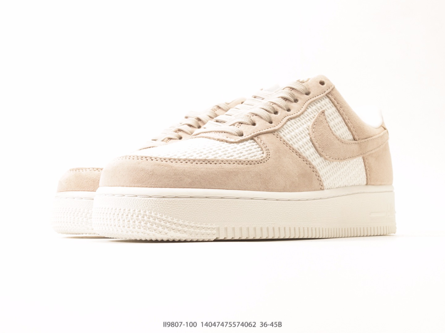 Nike Air Force 1 '07 Low Triple White view