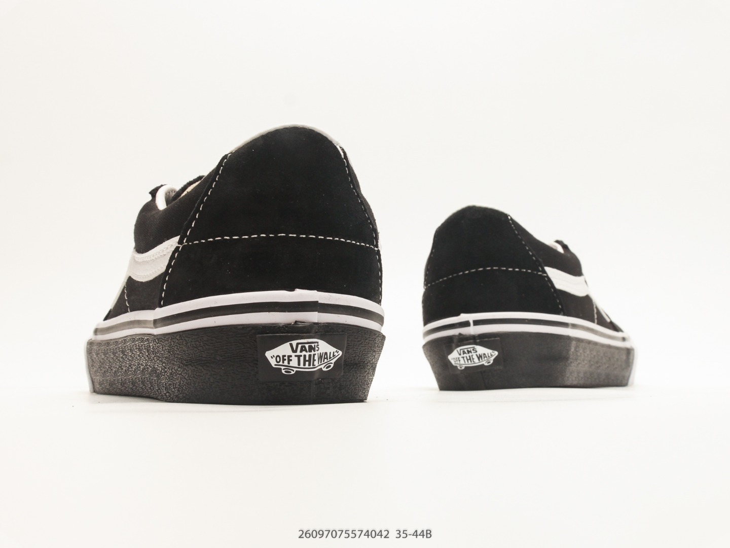 Vans Vault OG Old Skool LX Canvas Low view