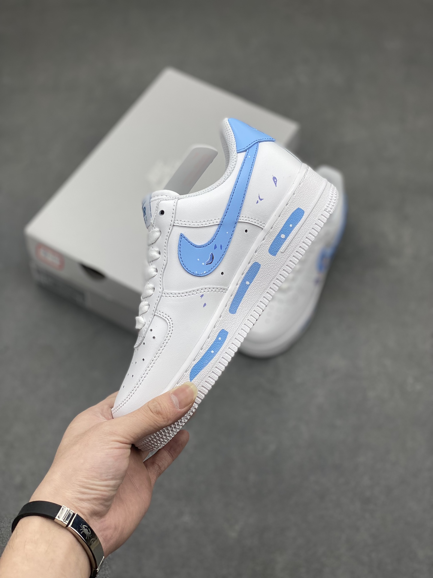 Nike Air Force 1 Low Cherry Blossom White Blue view