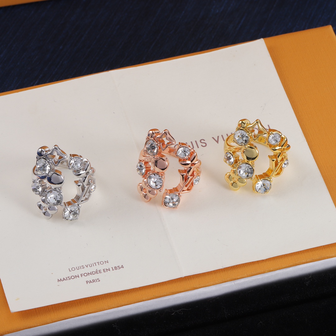 Louis Vuitton LV Logo Ring view