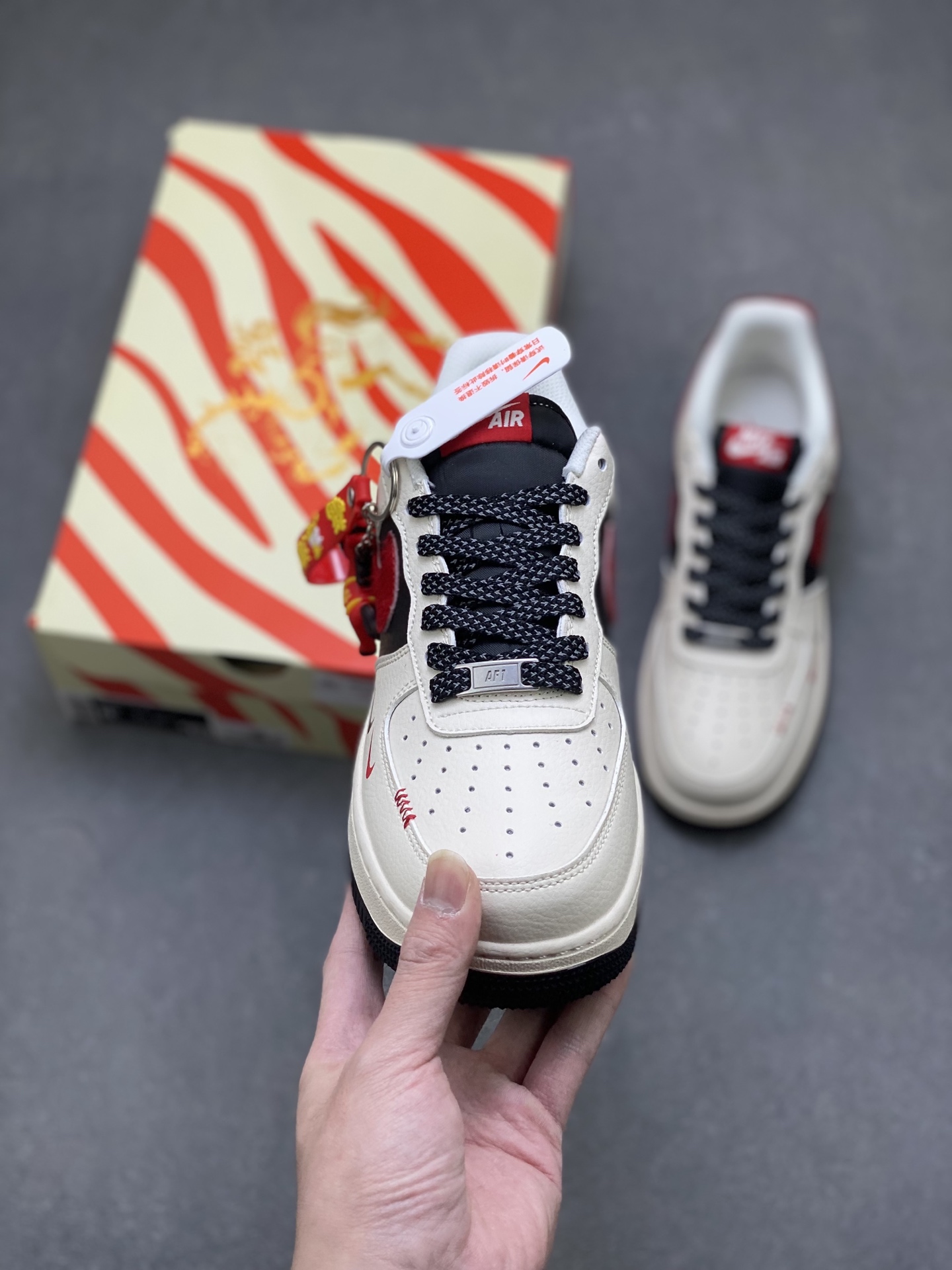 Nike Air Force 1 07 Low Premium White view