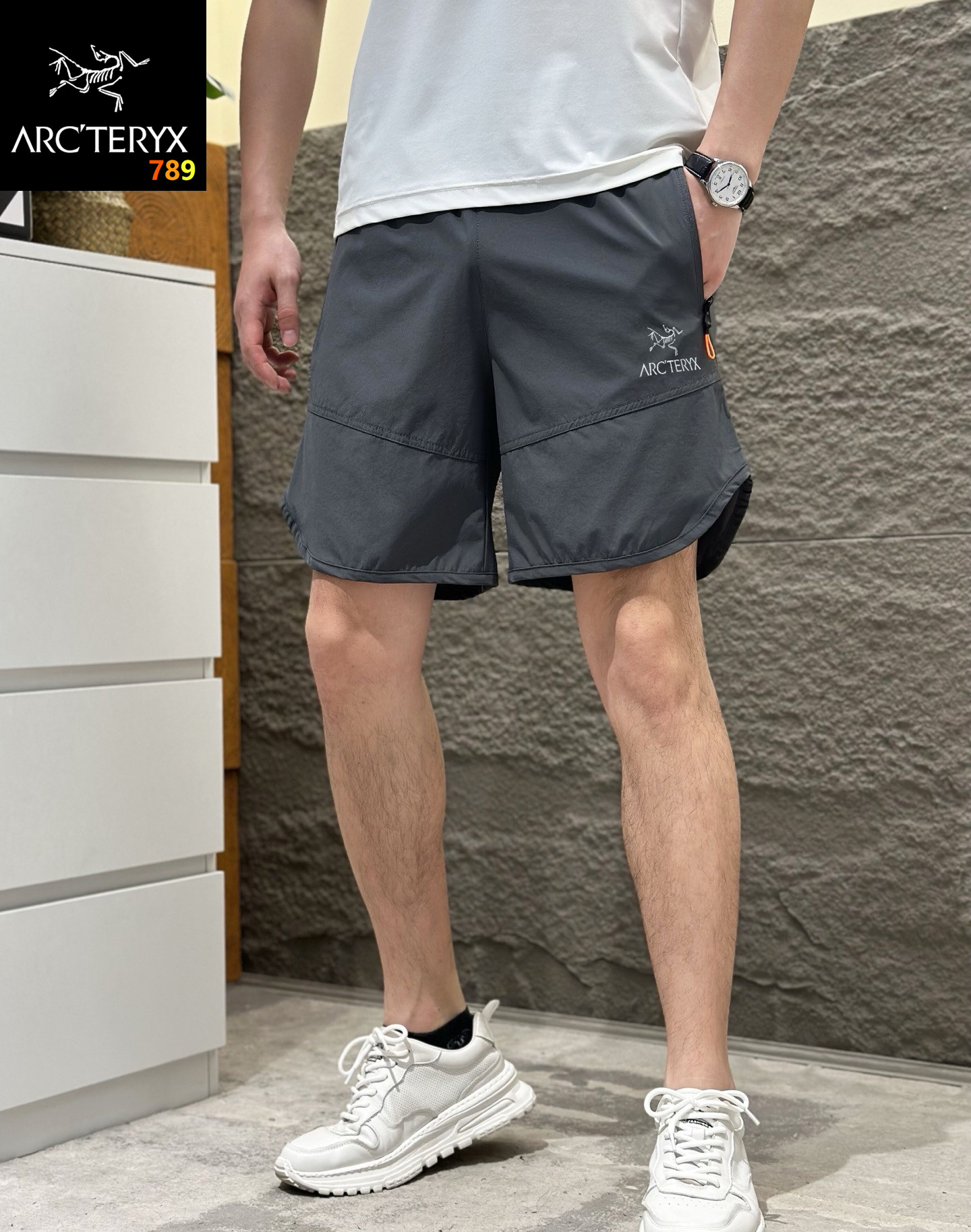 Arc'teryx Men's Quick-Dry 5-Point Running Shorts