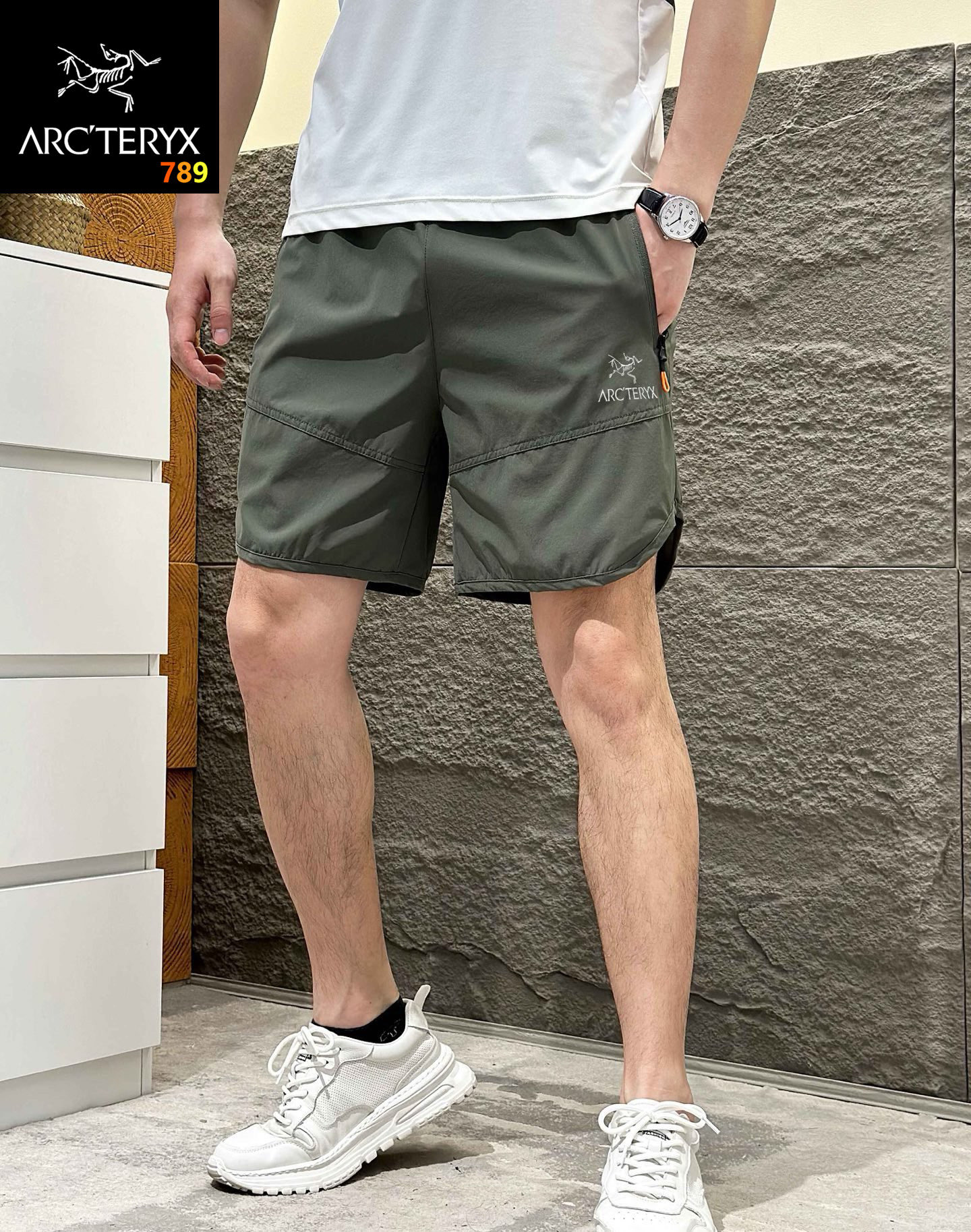 Arc'teryx Men's Quick-Dry 5-Point Running Shorts view