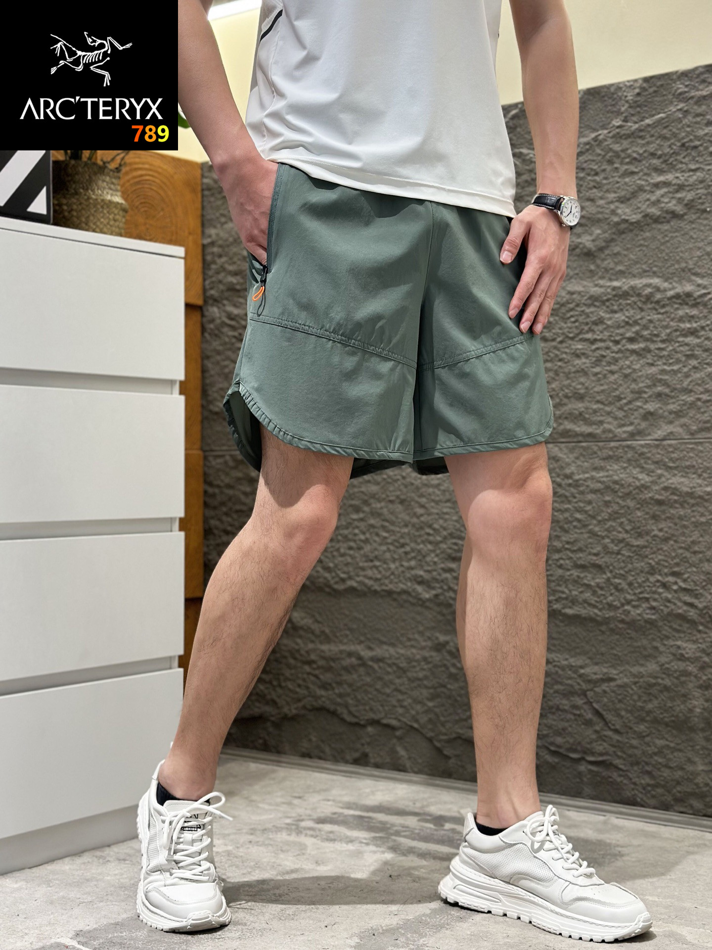 Arc'teryx Men's Quick-Dry 5-Point Running Shorts view