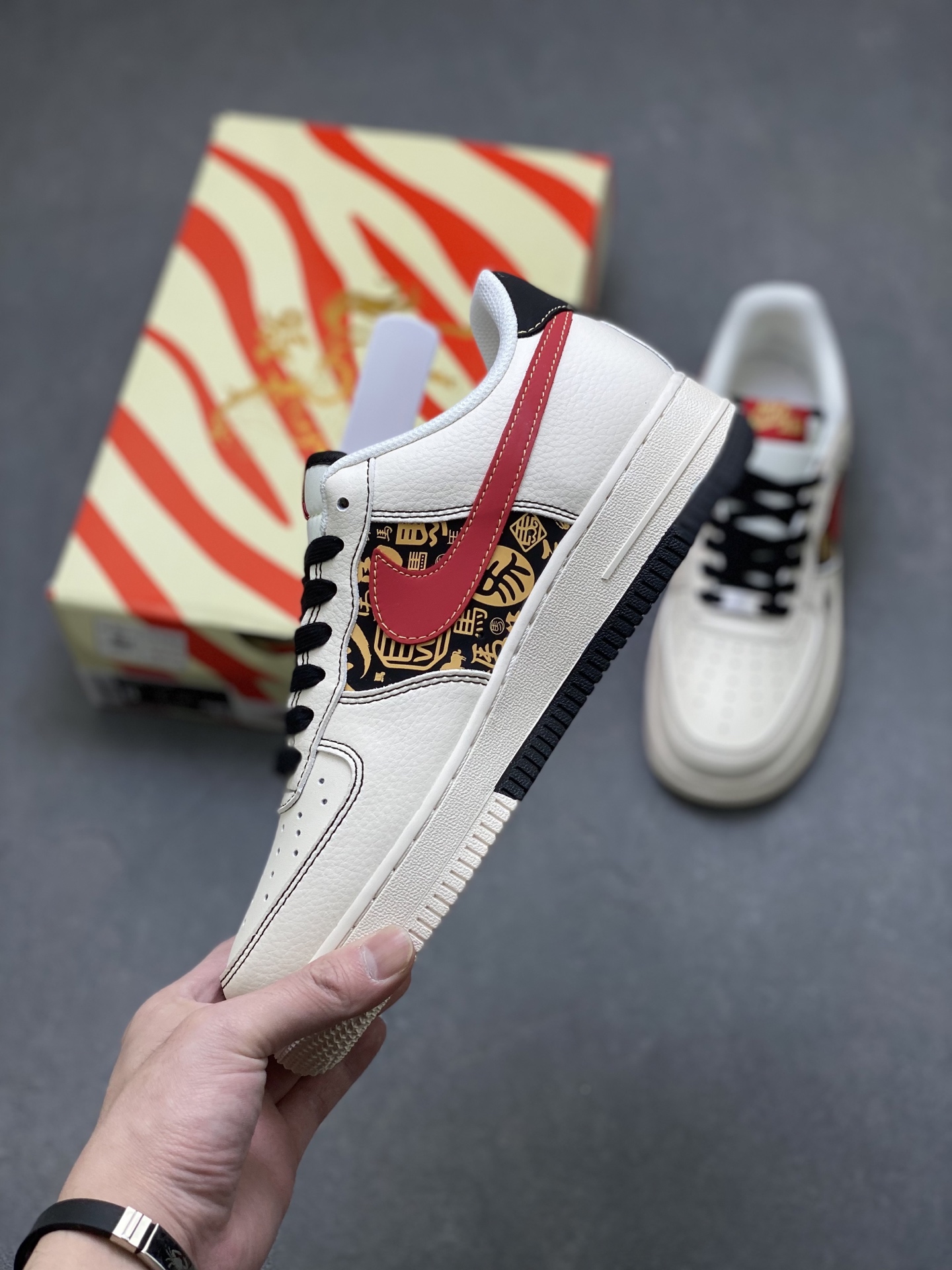 Nike Air Force 1 07 Low White Cream view