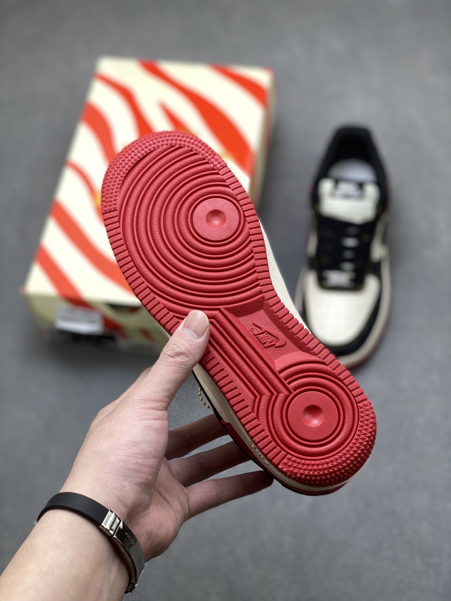 Nike Air Force 1 '07 Low Red White Black view