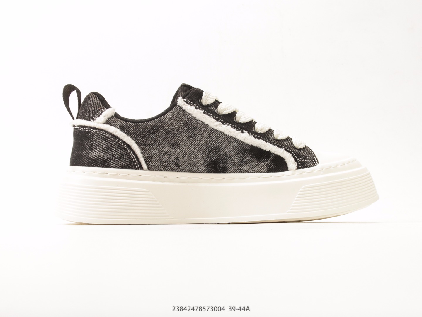 ECCO Baroque Classic Hiking Sneaker Black view