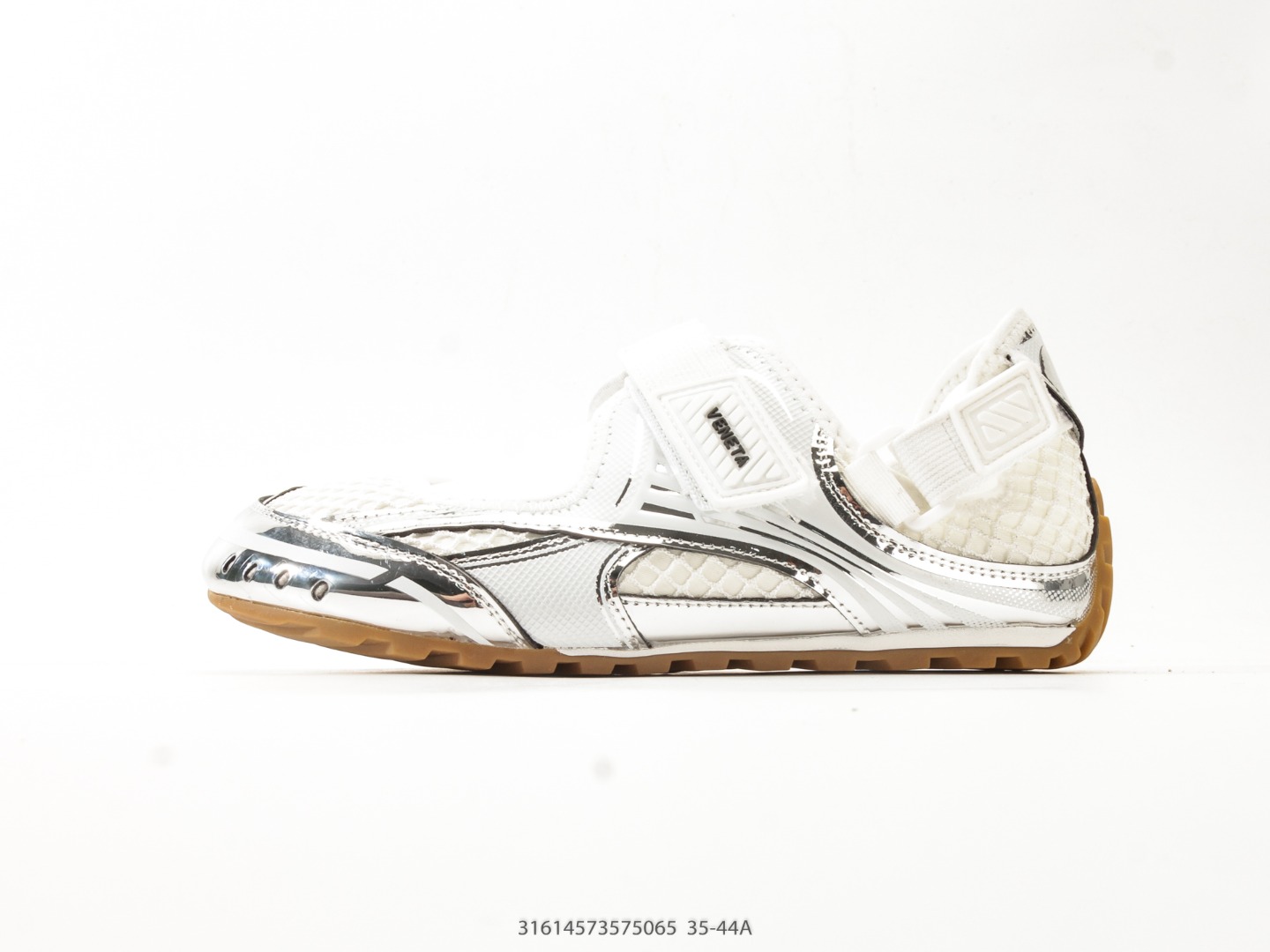 Bottega Veneta Orbit Knit Runner Beige