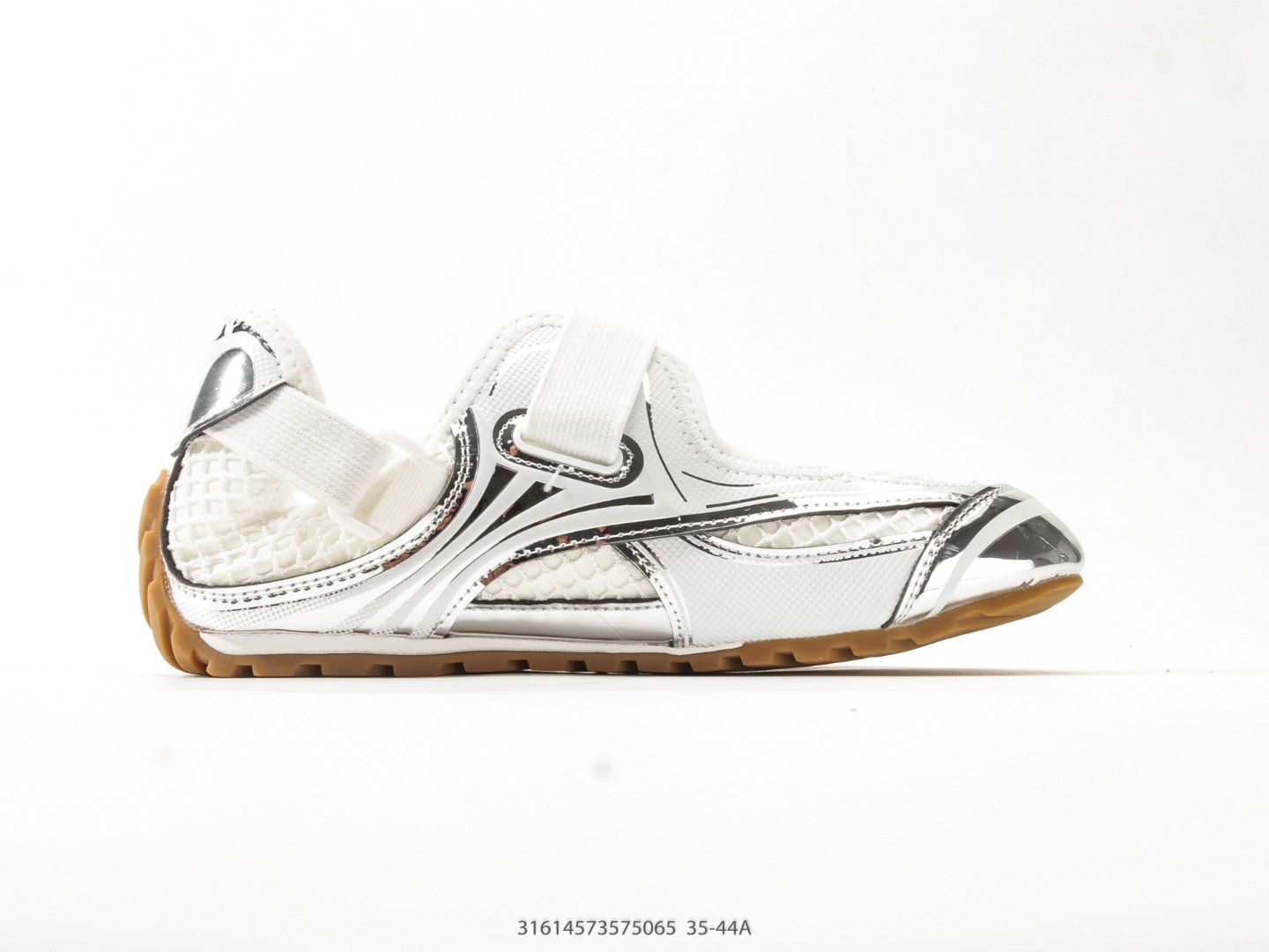 Bottega Veneta Orbit Knit Runner Beige view