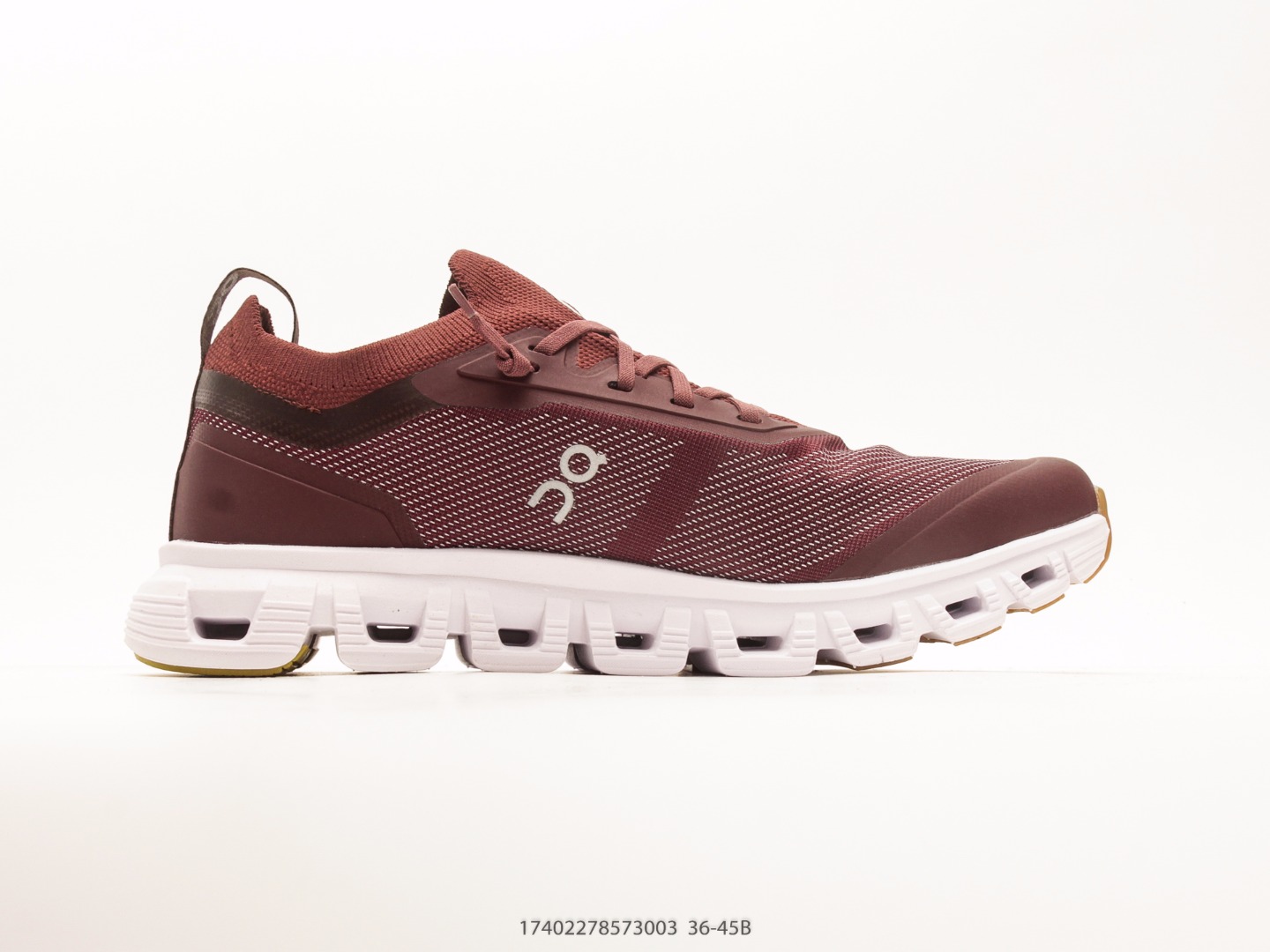 On Running Cloudrunner 3 Low Training Shoe view