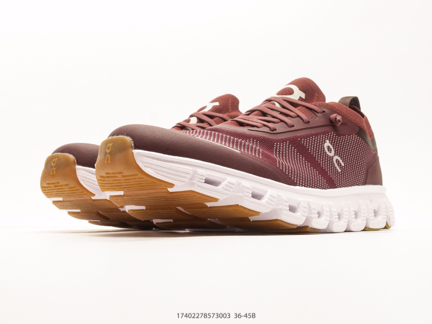 On Running Cloudrunner 3 Low Training Shoe view