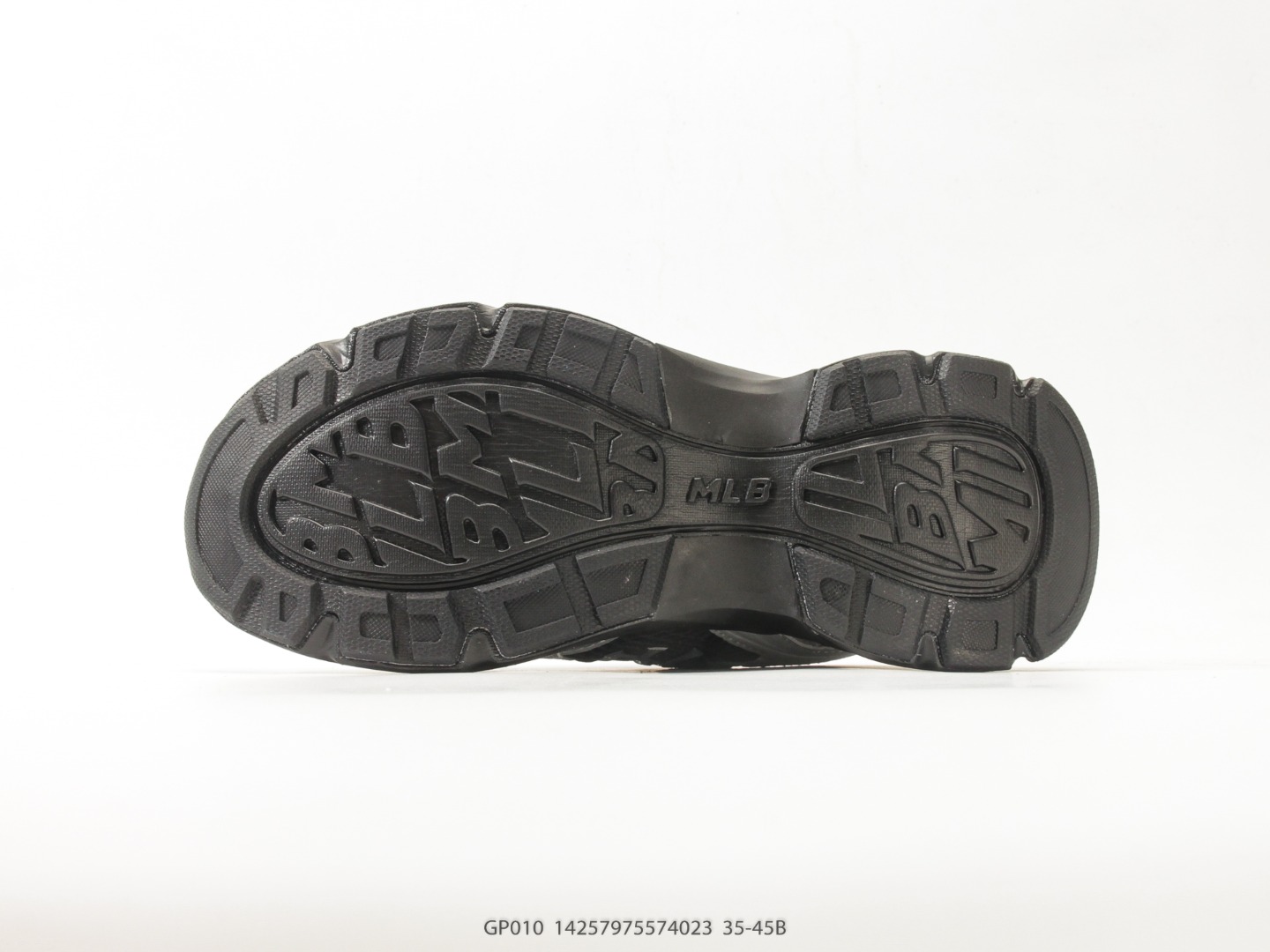 MLB Chunky Liner Low-Top Platform Sneaker view