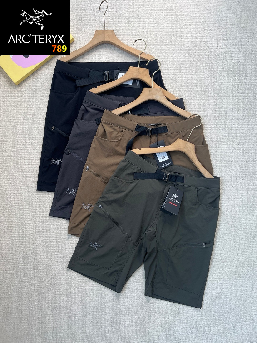 Arc'teryx Men's Quick-Dry Outdoor Cargo Shorts Black