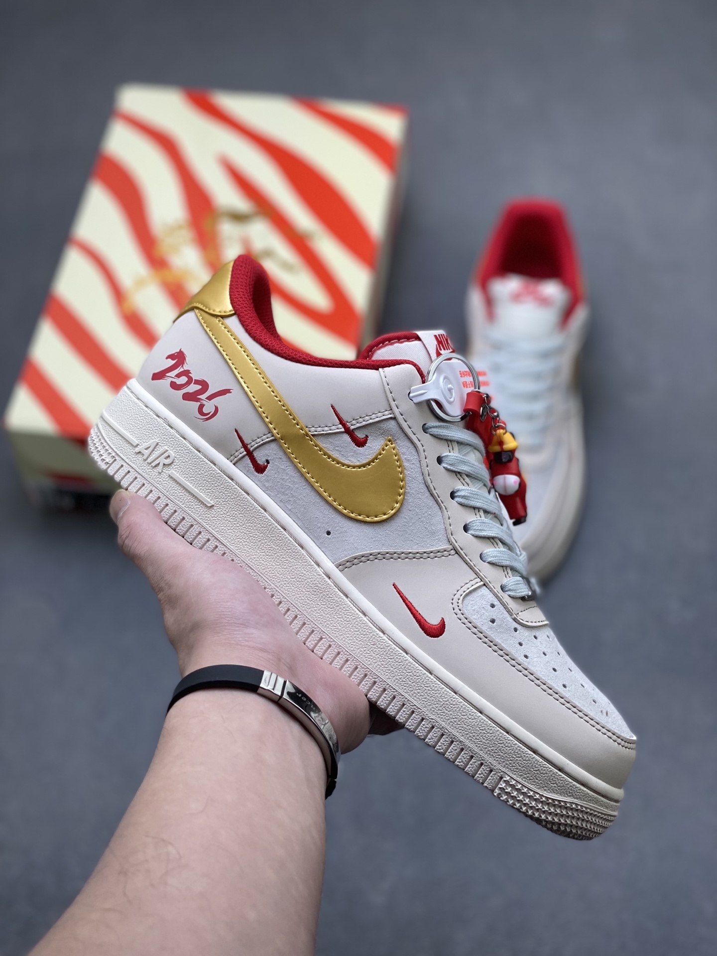 Nike Air Force 1 '07 Low White Gold Red
