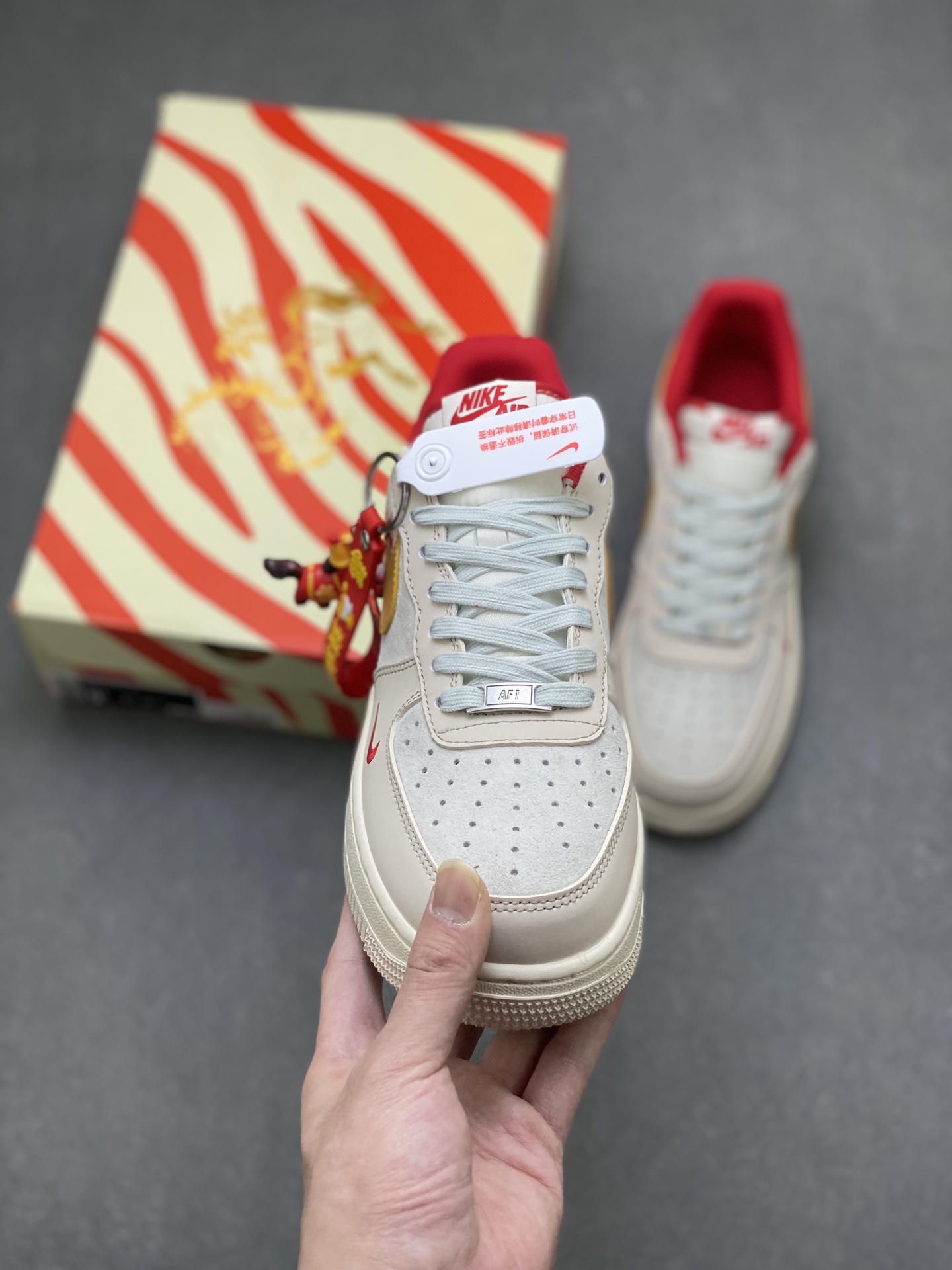 Nike Air Force 1 '07 Low White Gold Red view