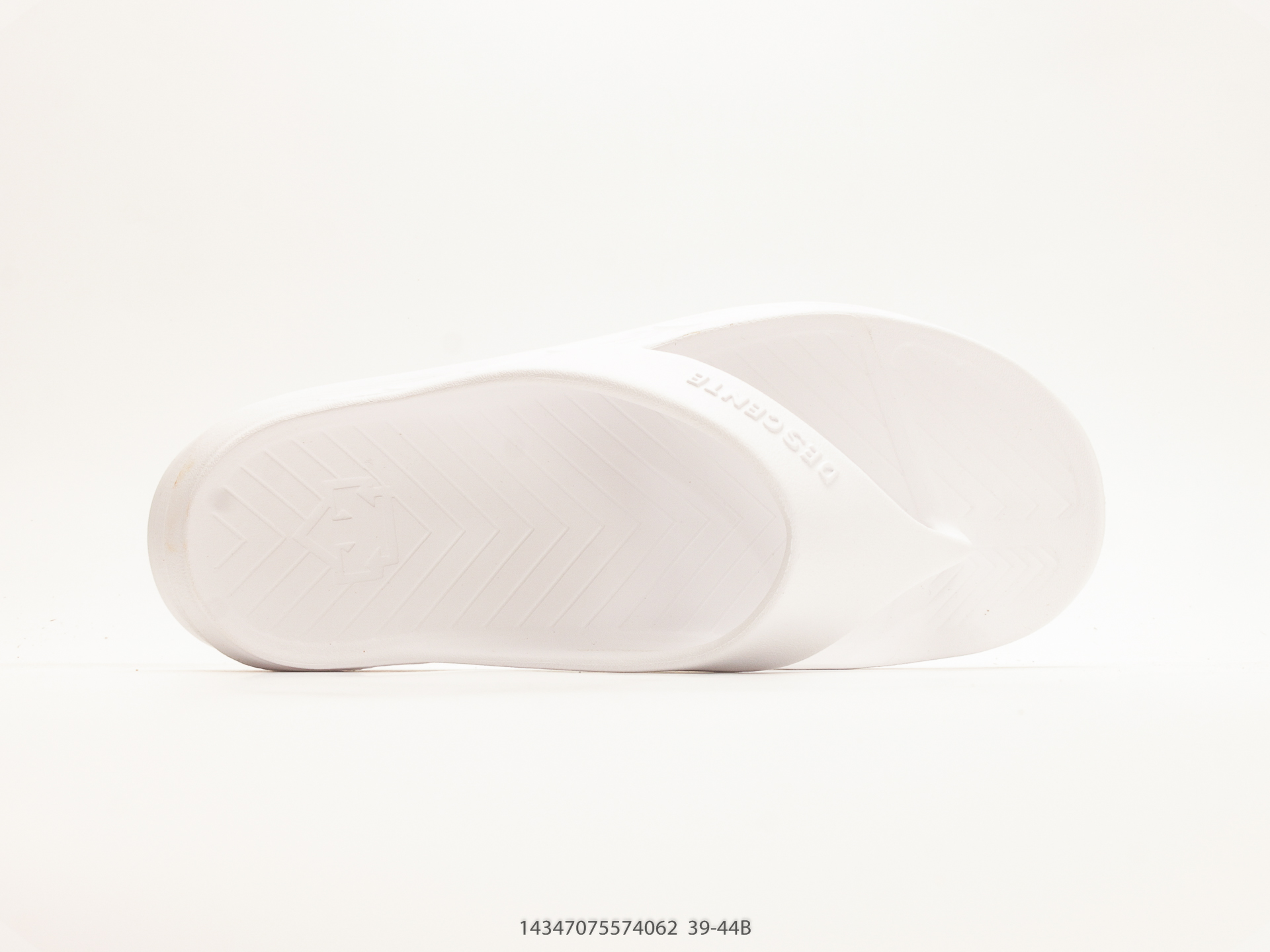 Descente Calm Thong 3.0 Flip-Flop White view