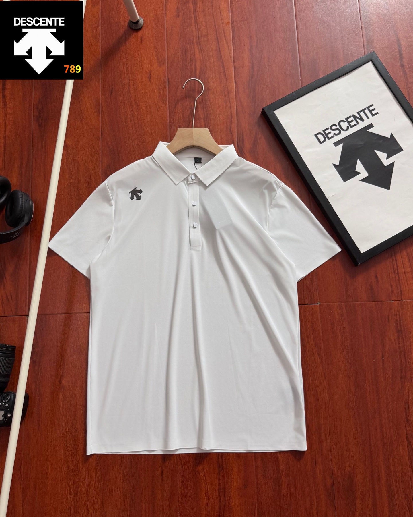 Descente Ice-Feel Half-Zip POLO Shirt view