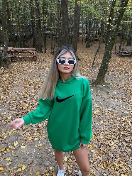 Nike Women Apparel — 00106 view 4
