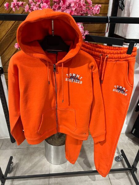 Tommy Women Apparel — 00393 view 4