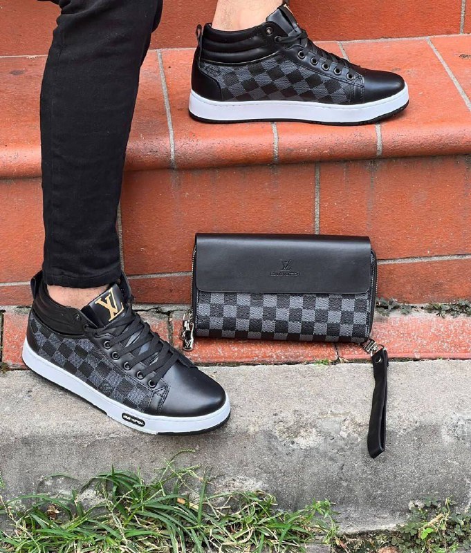 Louis Vuitton Sneakers — 005021