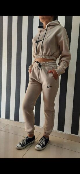 Nike Women Apparel — 00728 view 2