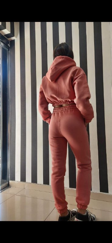 Nike Women Apparel — 00728 view