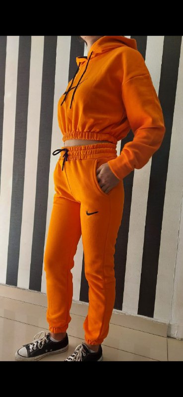 Nike Women Apparel — 00728 view