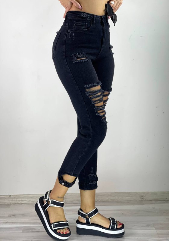 Apparel — 00885 view