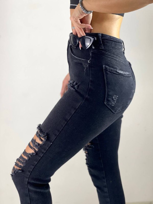 Apparel — 00885 view