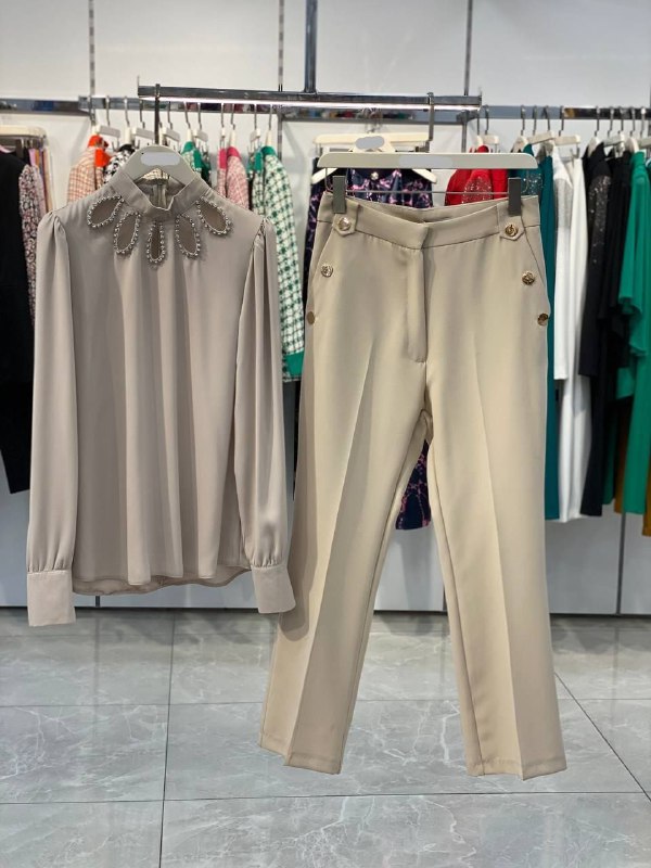 Apparel — 00919 view