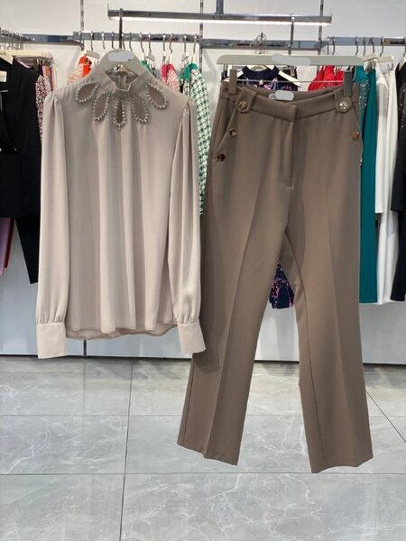 Apparel — 00919 view 3