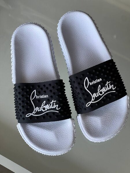 Louis Vuitton Sneakers — 00921 view 4